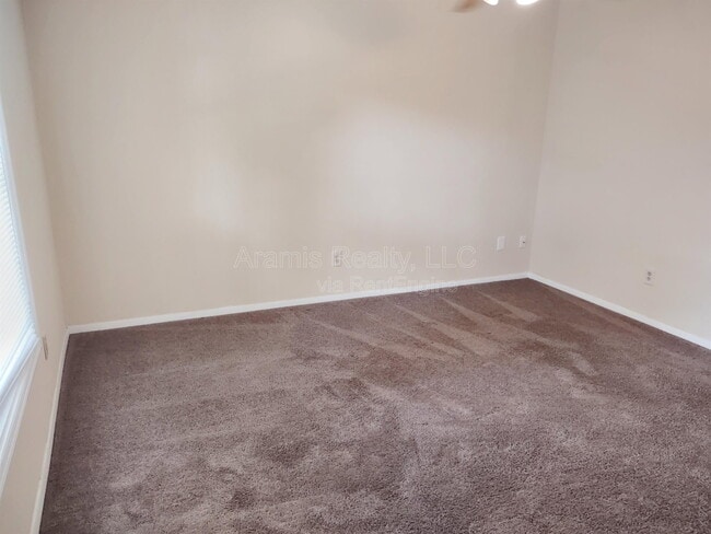 Building Photo - 3032 Destin Cir