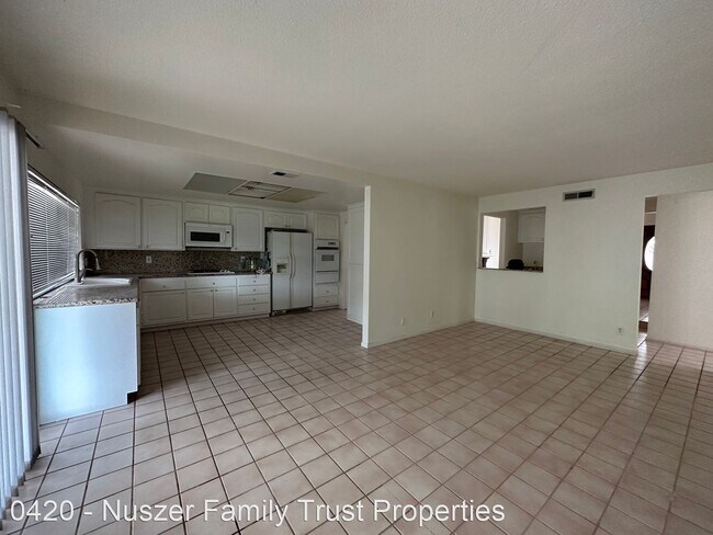 Building Photo - 4 br, 3 bath House - 3107 Highland View Drive