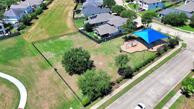 Building Photo - 6706 Hayman Dr
