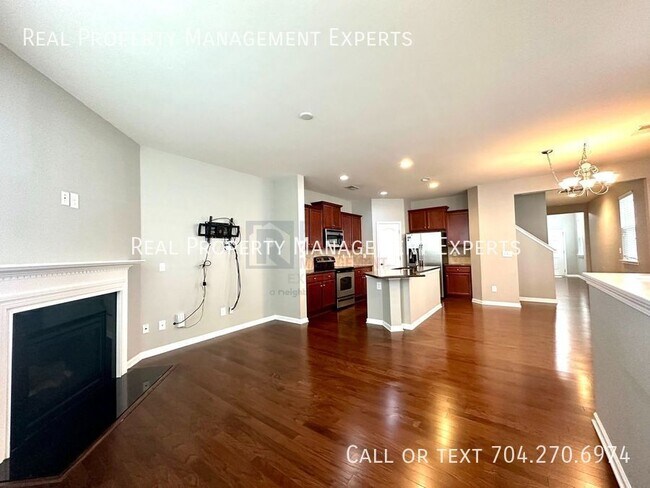 Building Photo - 13102 Heath Grove Dr