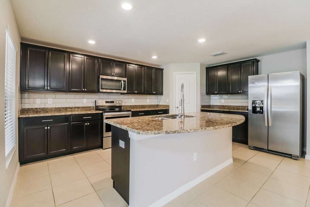 Building Photo - 6519 Redbay Dr