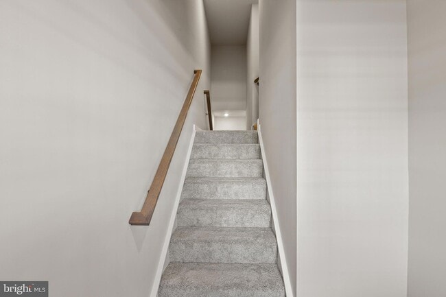 Building Photo - 21 Lyriq Ct