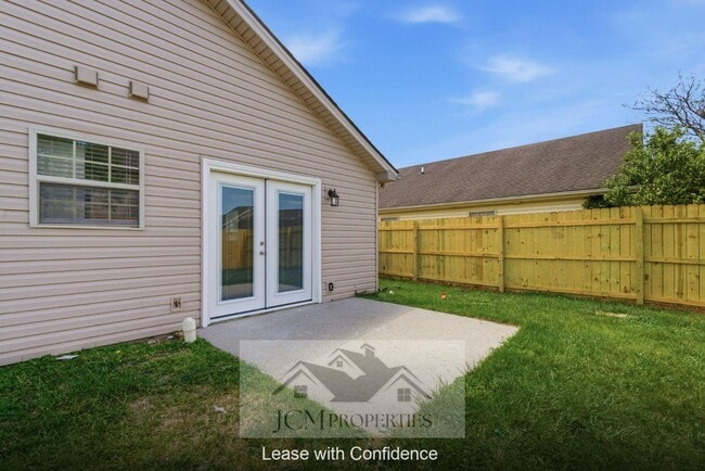 Building Photo - 2001 Polk Ln