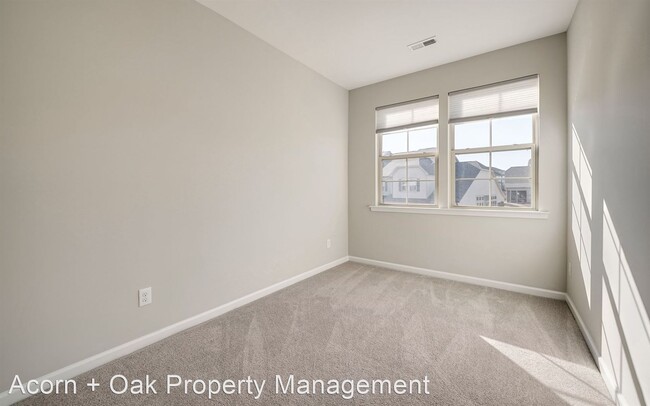 Building Photo - 3 br, 2.5 bath House - 239 Rubrum Drive