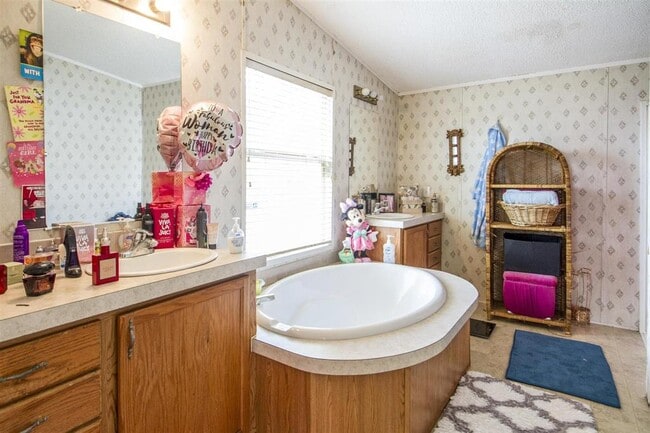 Building Photo - 8623 Farm to Market 1960 Bypass Rd W