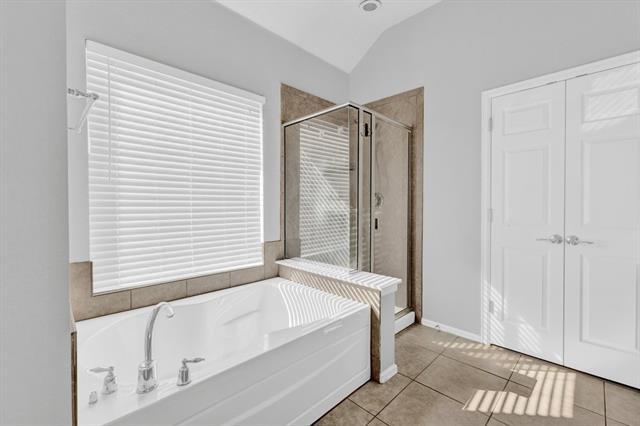 Building Photo - 2808 Cedar Ridge Ln