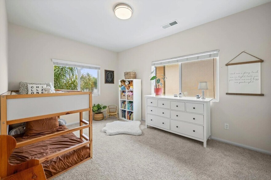 Bedroom (2/4) - 1289 Donax Ave