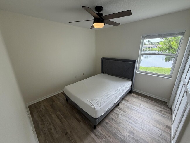 Building Photo - Move-In Ready 3/2 in Six Mile Creek | New Appliances | 2-Car Garage