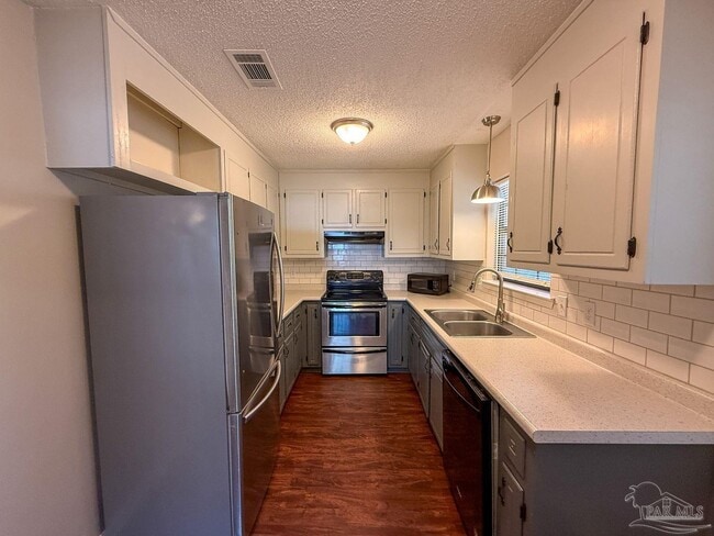 Building Photo - 7731 Beechwood Dr