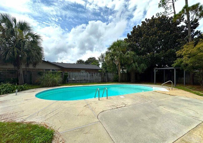 Building Photo - 5701 Limestone Rd