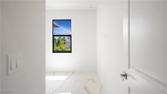 Building Photo - 123 Ichabod Ave