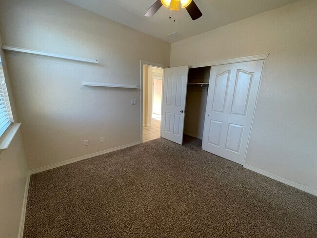 Building Photo - Charming and Stylish Home in Horizon City