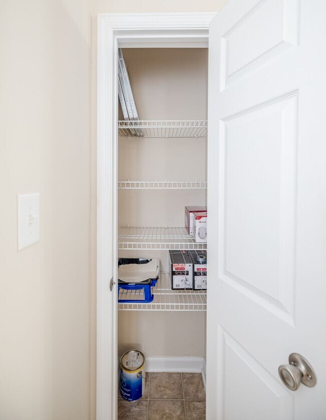 Building Photo - 272 High Meadows Cir