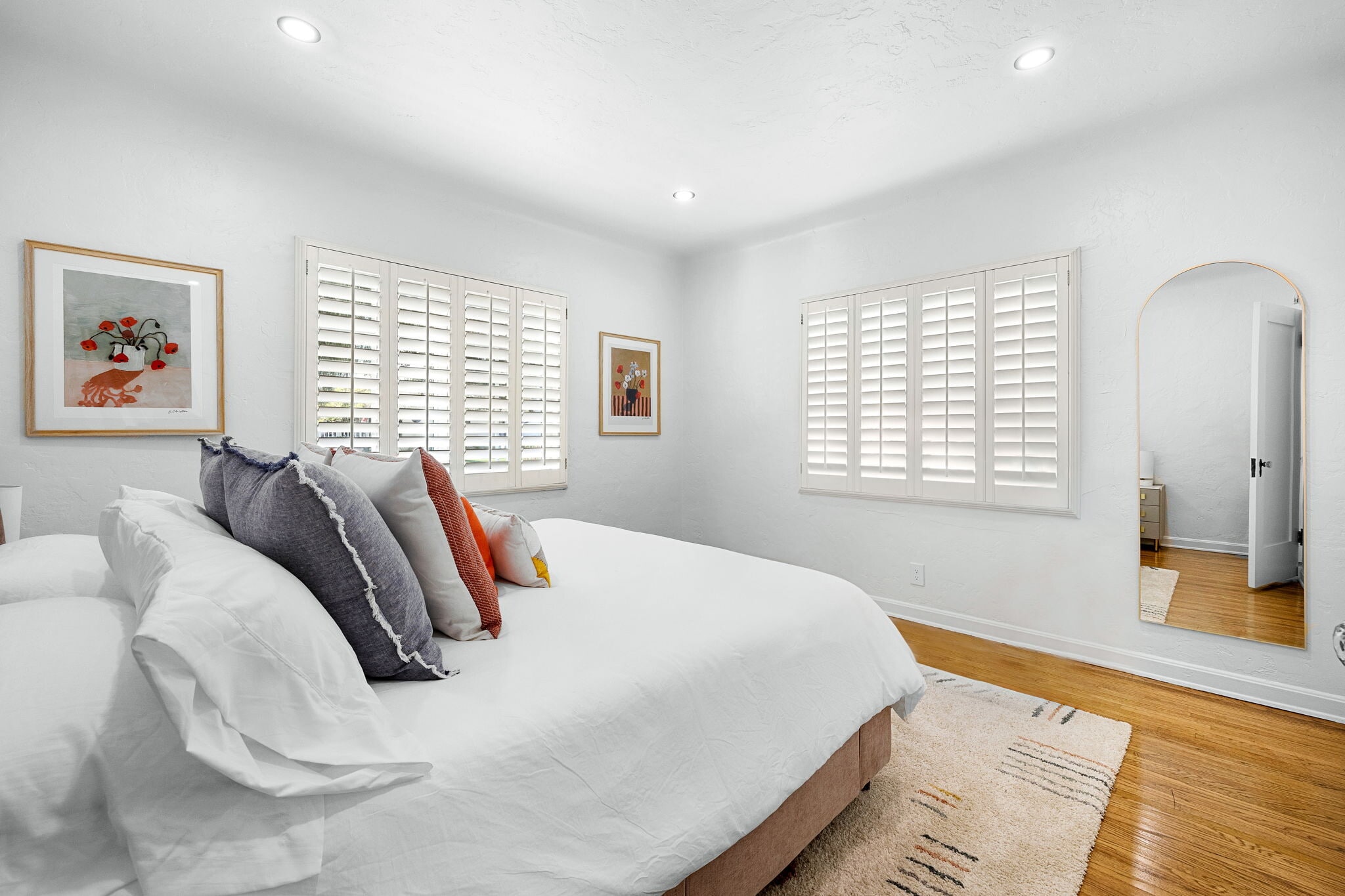 Building Photo - 3758 Gaviota Ave