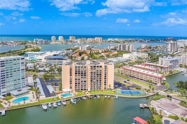 Building Photo - 51 Island Way