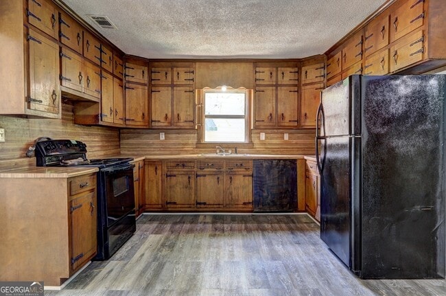Building Photo - 509 Lynmore Cir