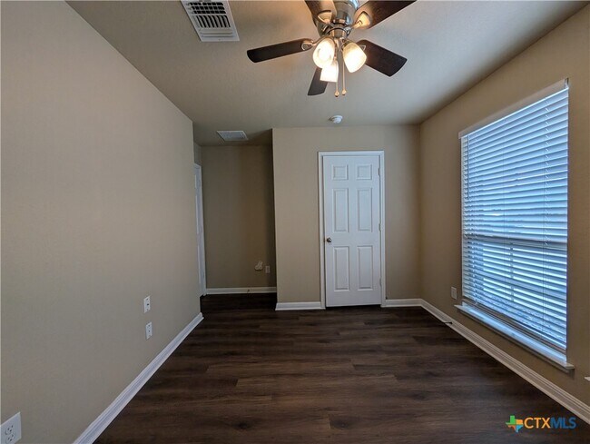 Building Photo - 2587 Diamondback Trail