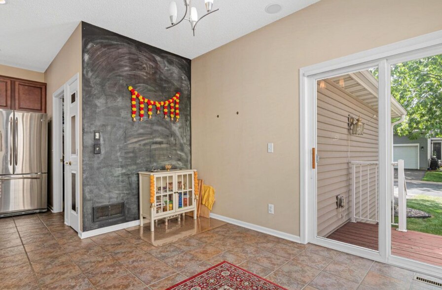 Building Photo - 15587 Crab Apple Ln