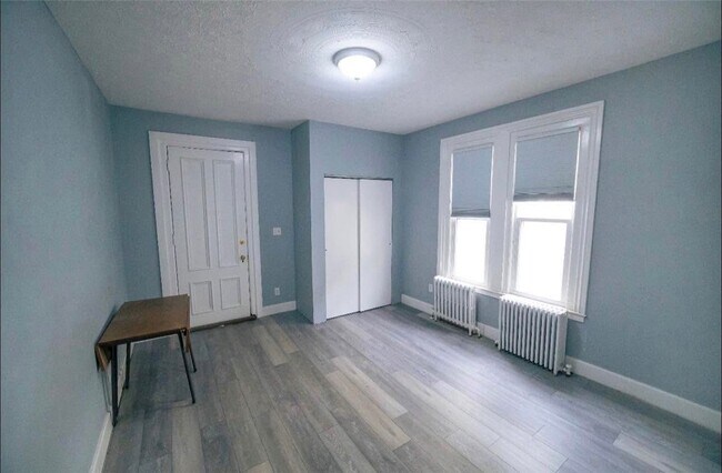 Building Photo - 128 Meigs St