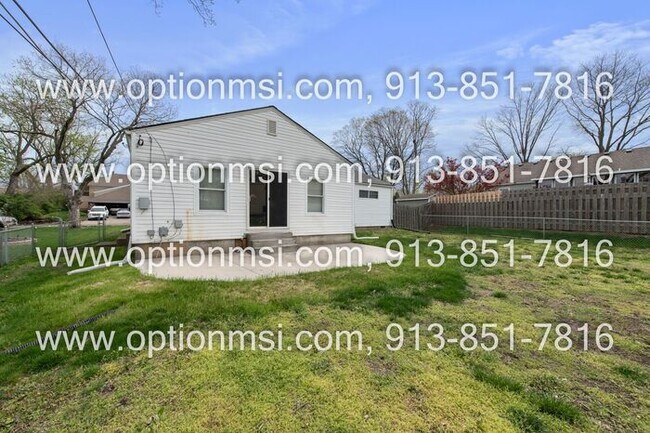Building Photo - Ranch home available NOW!