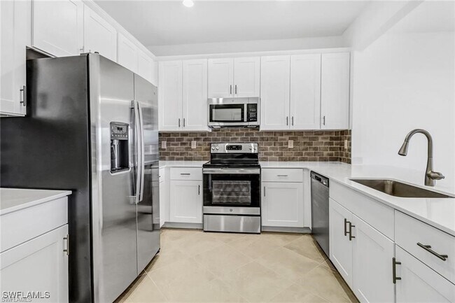 Building Photo - 2906 Blossom Wy