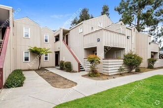 Building Photo - Charming 2-Bedroom Condo in a Prime Locati...