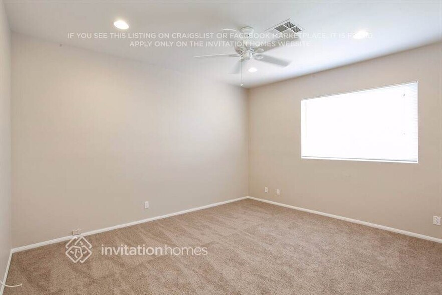 Building Photo - 592 Kavanagh Pl