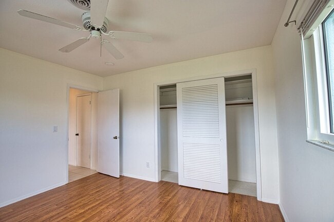 Building Photo - Annual Unfurnished 2 Bedroom 2 Bathroom Single Family Home in Venice Gardens with Water View!