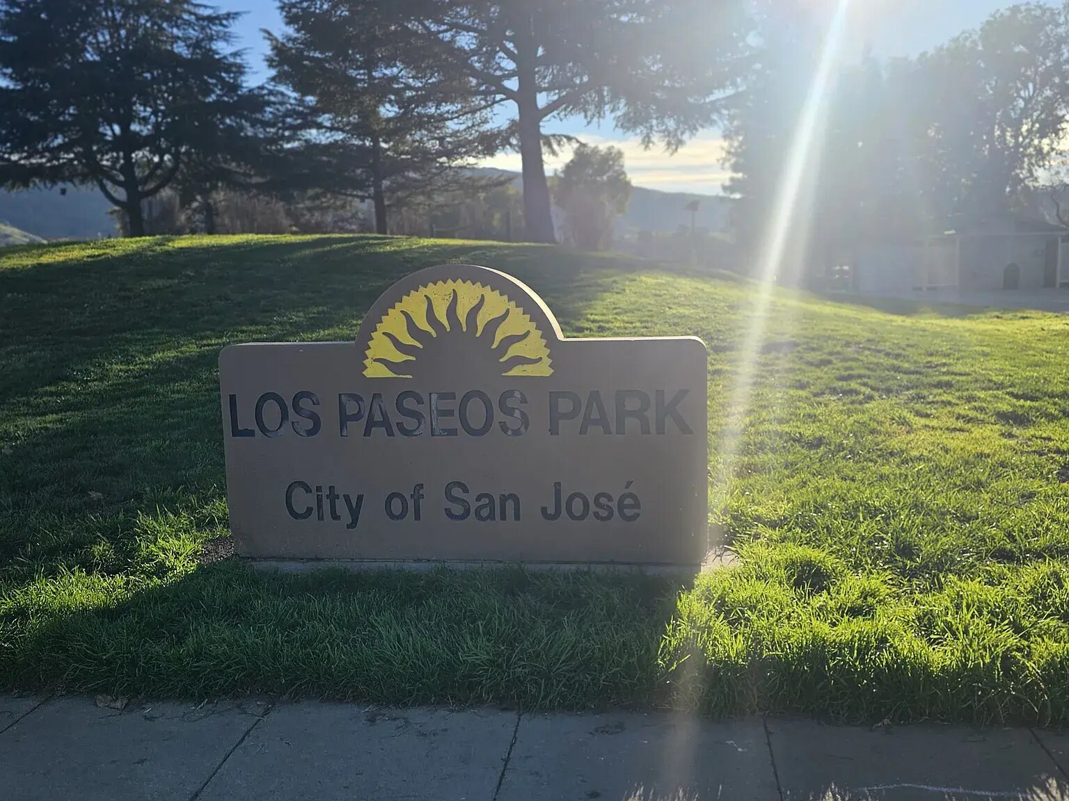 Building Photo - 130 Avenida Espana