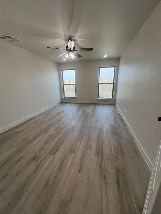 Building Photo - 13815 Gary Ave