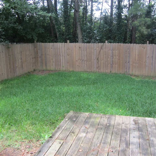 Building Photo - 319 Peach Orchard Dr