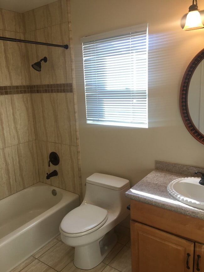 Building Photo - 303 W Verdugo Ave