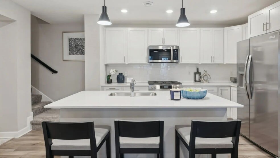 Building Photo - 5235 Long Pointe Pass