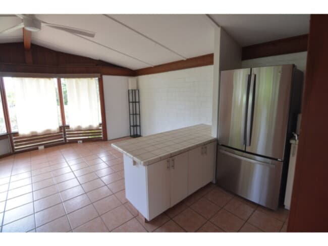 Building Photo - Kailua Studio at Kalaheo Hillside