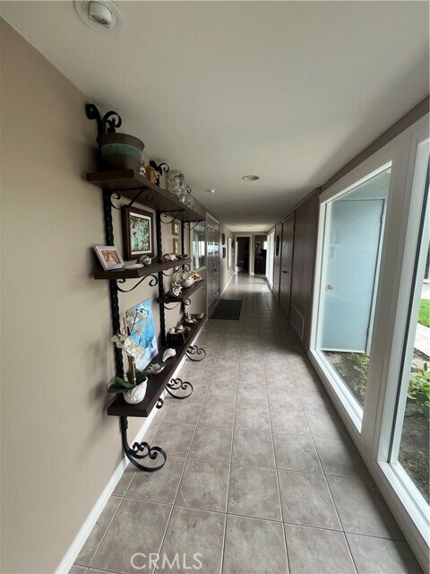 Building Photo - 4020 Calle Louisa