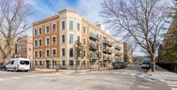 Building Photo - 4901 N Kenmore Ave