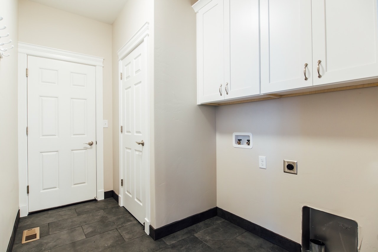 Building Photo - 3 Deer Run