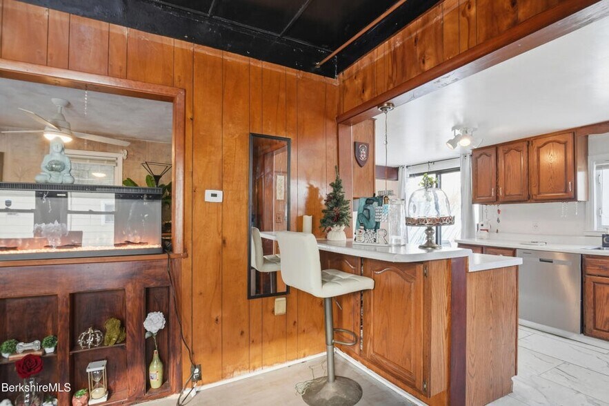 Building Photo - 9 Lincoln St