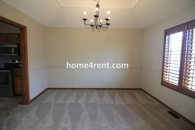 Building Photo - Bedrooms on the Main Level w/ Finished Wal...
