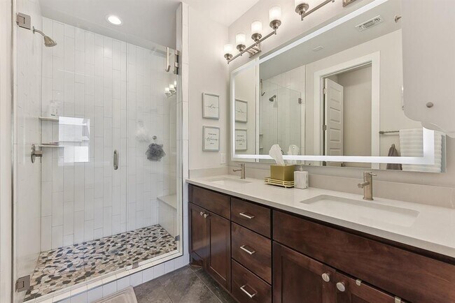 Building Photo - 4107 McKinley Fields Dr