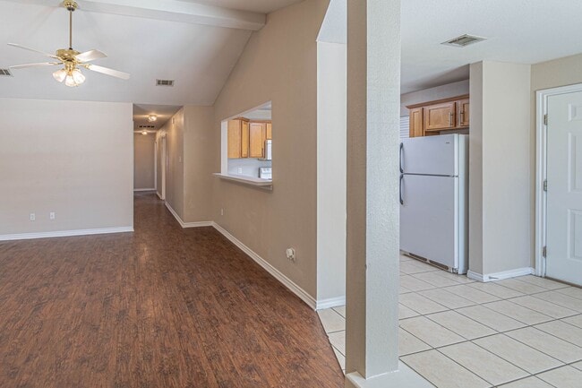 Building Photo - Available August 2026! 3 Bedroom 3 Bathroom Duplex with Fenced Yard!