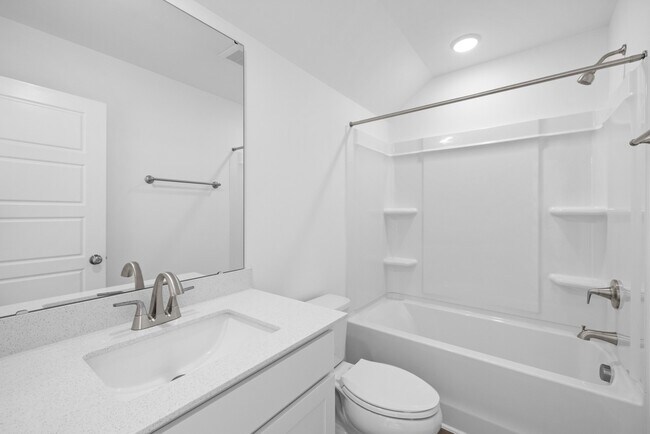 Building Photo - 2910 Kempthorne Rd