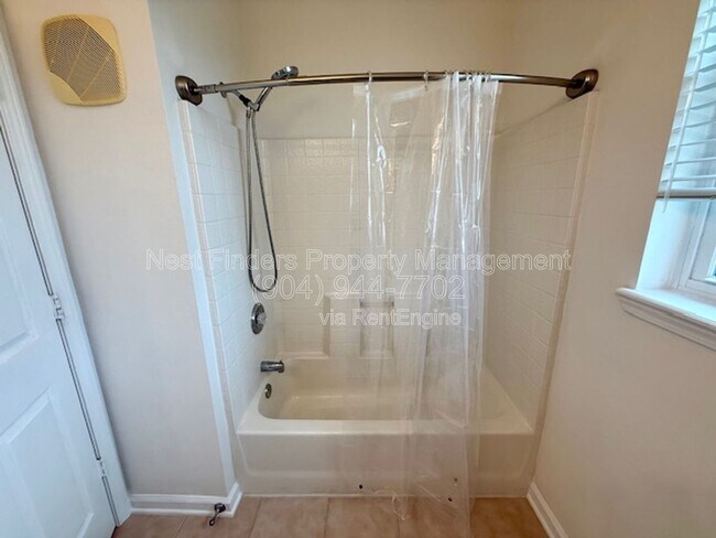 Building Photo - 7990 Baymeadows Rd E