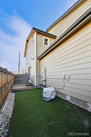 Building Photo - 1505 S Dayton St