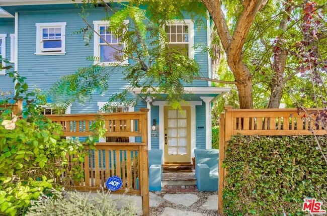 Building Photo - 2154 Willetta Ave N