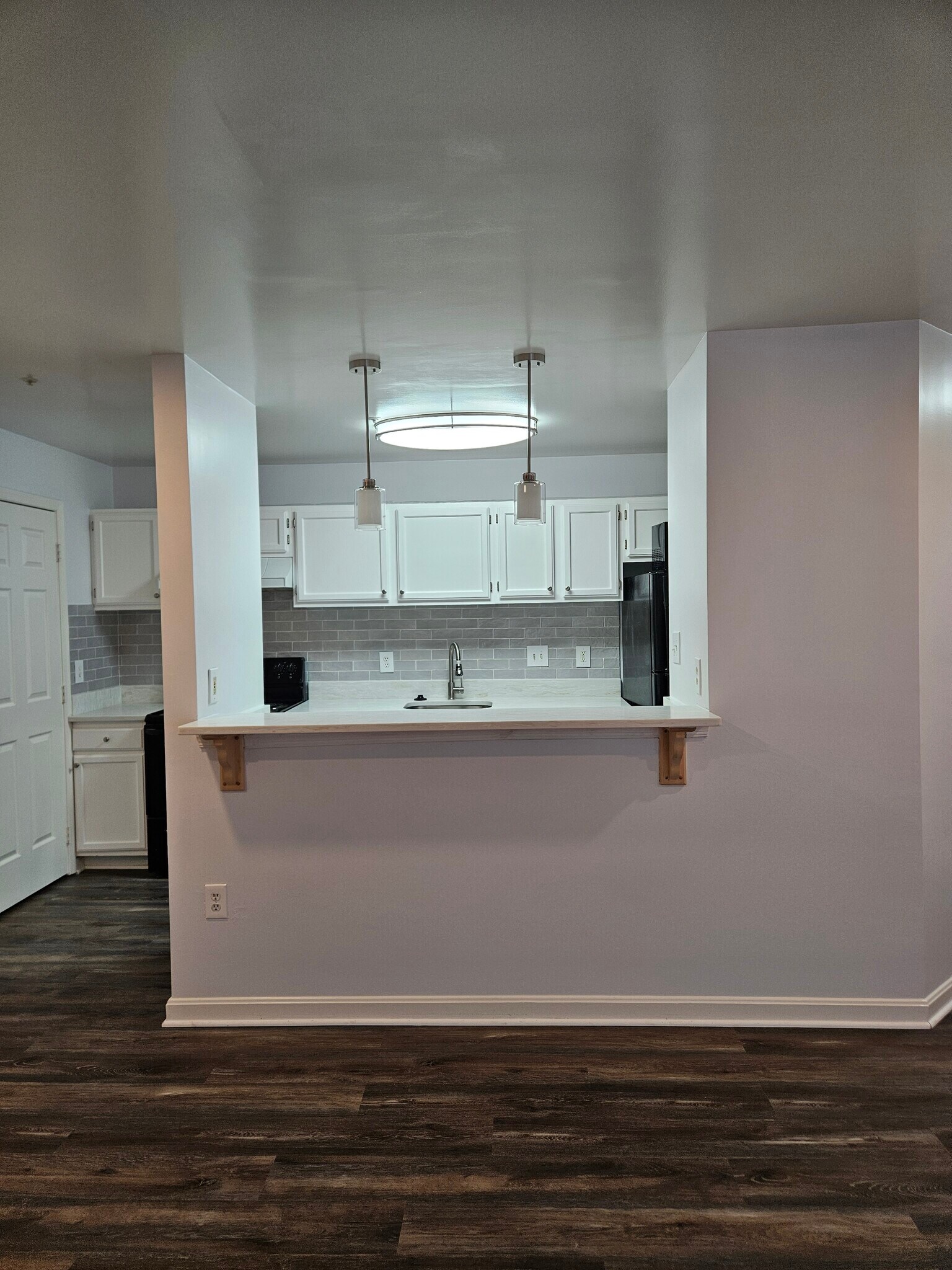 Building Photo - 2040 Alice Ave