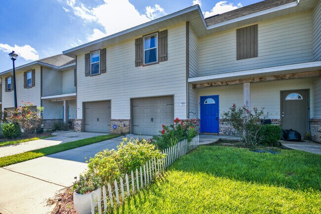 Building Photo - 511 Arbor Lake Dr