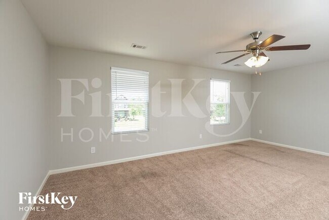 Building Photo - 5884 Cheshire Cove Trail