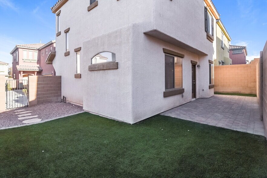 Building Photo - 613 Ryan Peak Ln