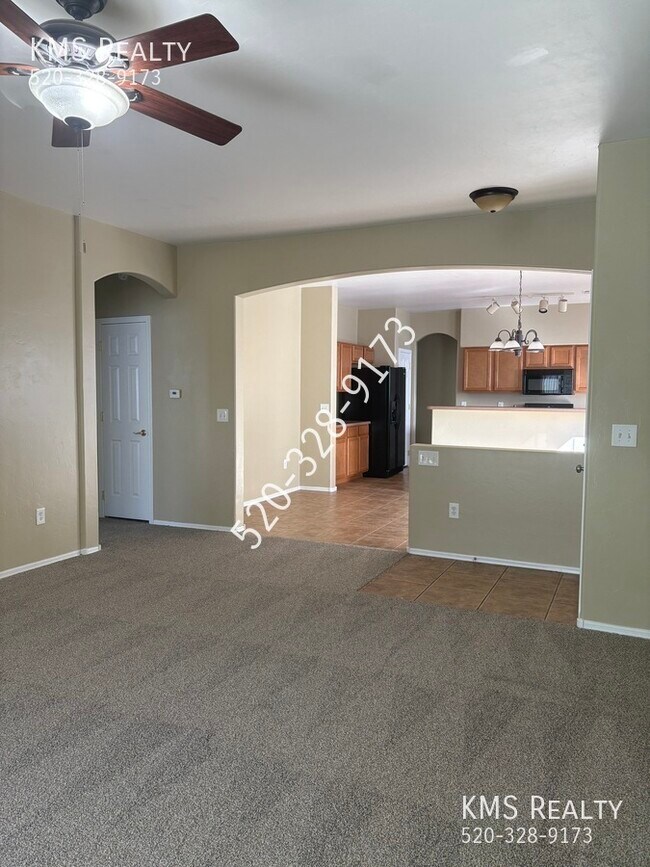 Building Photo - 3638 Drexel Manor Stra